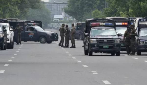 Τουλάχιστον οκτώ νεκροί έπειτα από επίθεση ενόπλων σε λεωφορείο στο Πακιστάν