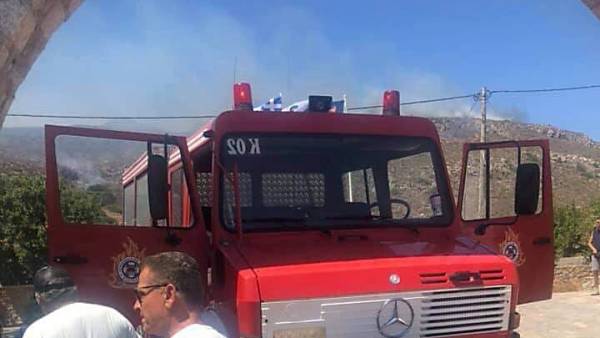 Ενισχύθηκαν και πάλι οι πυροσβεστικές δυνάμεις στην Ελαφόνησο