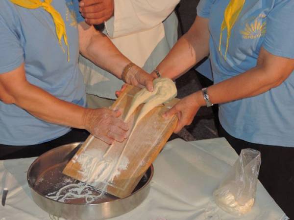 Την Παρασκευή ξεκινά η έκθεση “Αρτος - Οίνος - Ελαιον”