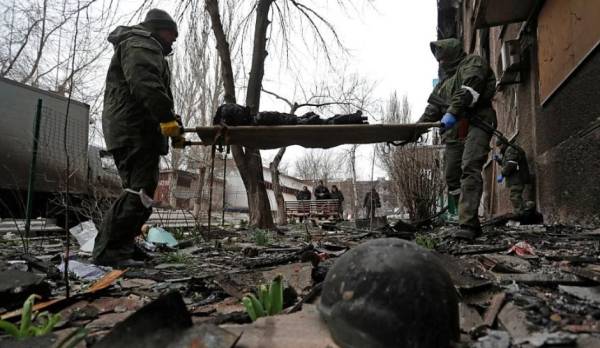 Πόλεμος στην Ουκρανία: Μόσχα και Κίεβο αντάλλαξαν τα πτώματα 320 πεσόντων στρατιωτικών τους