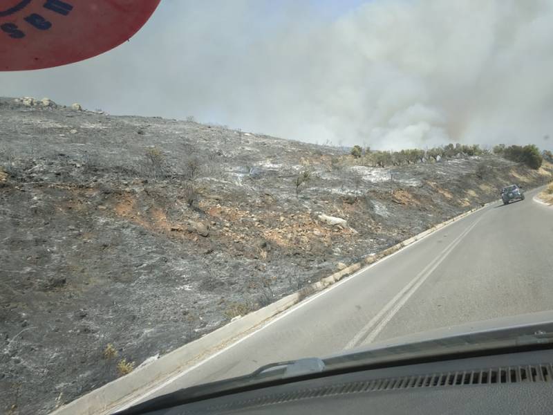 Ισχυρές πυροσβεστικές δυνάμεις στη Χρυσοκελλαριά - Προληπτική εκκένωση στο Βασιλίτσι