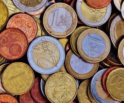 Με τρεις και εξήντα δεν στελεχώνεται η οικονομία