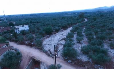 Αντιπλημμυρικά έργα ζητούν στο Πήδημα