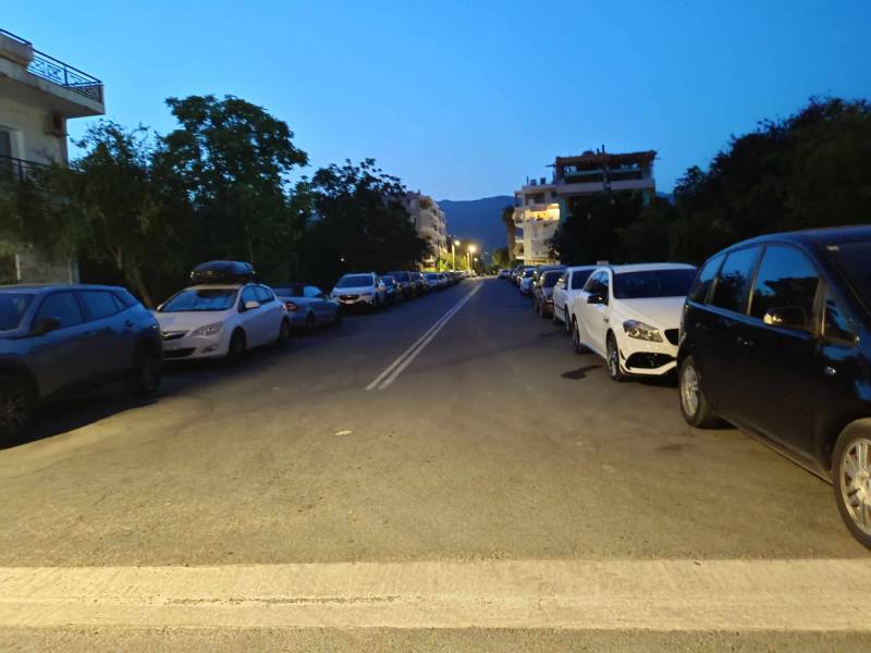 Θέσεις στάθμευσης στη Βουλγαροκτόνου