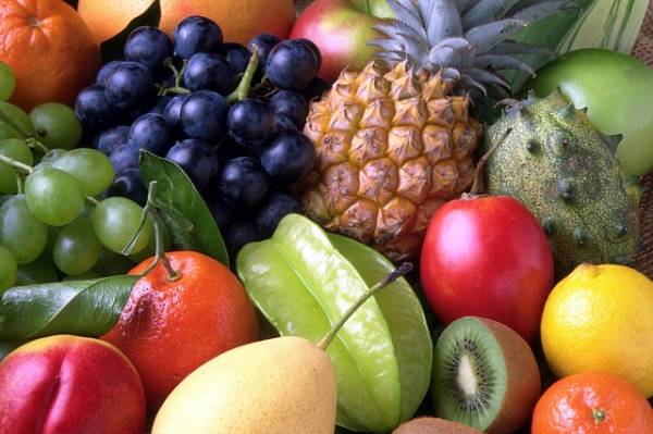 Δέσμευση 10 τόνων φρούτων άγνωστης προέλευσης από επιχείρηση στου Ρέντη