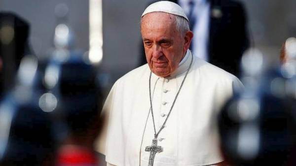 Βατικανό: Ειρήνη στον κόσμο και επανόρθωση των αδικιών εύχεται στο χριστουγεννιάτικο μήνυμά του ο πάπας Φραγκίσκος