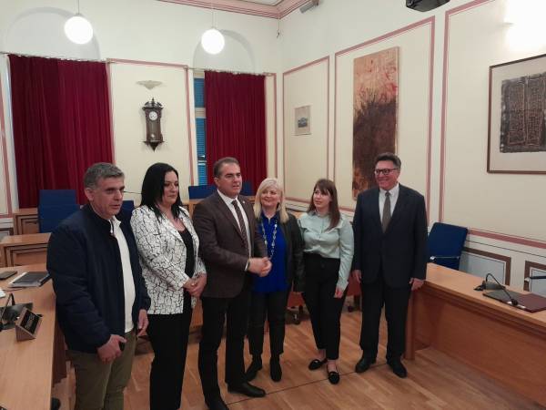Καλαμάτα: 5 νέους υποψήφιους ανακοίνωσε ο Βασιλόπουλος