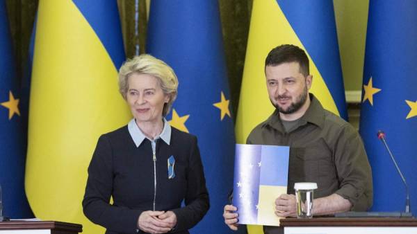 Μόνο το πρώτο μέρος του ερωτηματολογίου για την ένταξή της στην ΕΕ παρέδωσε η Ουκρανία