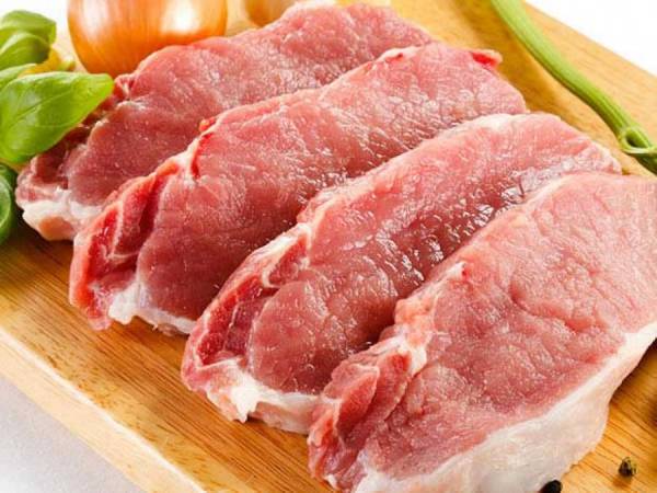 1.600 κιλά χοιρινού κρέατος σε άπορους δημότες της Καλαμάτας