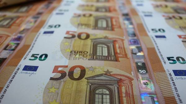 Πρωτογενές πλεόνασμα ύψους 2,906 δισ. ευρώ το οκτάμηνο στον Προϋπολογισμό