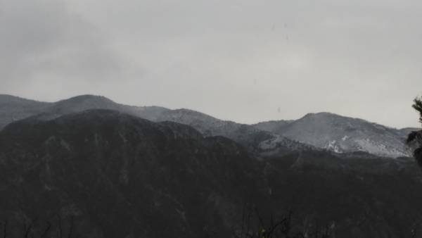 Τα πρώτα χιόνια γύρω από την Καλαμάτα