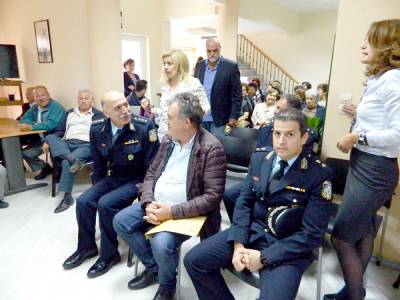 Συμβουλές σε ηλικιωμένους της Μεσσήνης από τον διευθυντή της Αστυνομίας