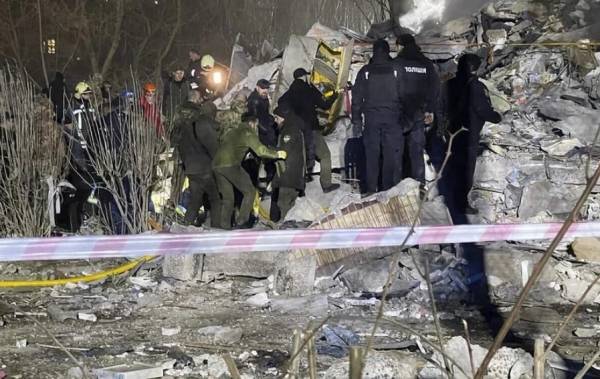 Έντεκα νεκροί από ρωσικά πλήγματα στην Ουκρανία – Έκκληση Ζελένσκι για ενίσχυση με οπλικά συστήματα