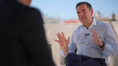 Τσίπρας: Λαθροθηρία και fake news τα περί αύξησης εισφορών των ελεύθερων επαγγελματιών από τον ΣΥΡΙΖΑ
