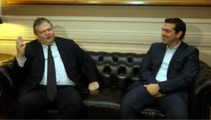 Τσίπρας μετά τη συνάντηση με Βενιζέλο: «Χρειάζεται εθνικός στρατηγικός σχεδιασμός για τα θέματα εξωτερικής πολιτικής»
