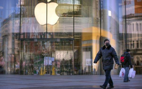 Η Apple ανοίγει ξανά καταστήματά της στο Πεκίνο