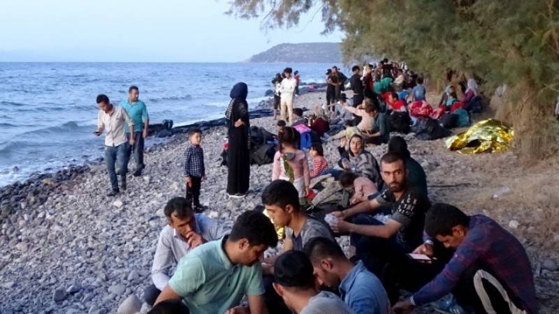 Πάνω από 300 πρόσφυγες και μετανάστες στα ελληνικά νησιά το τελευταίο 24ωρο