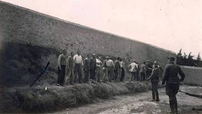 Το υπουργείο Πολιτισμού κήρυξε μνημείο τη συλλογή φωτογραφιών των «200» της Καισαριανής (βίντεο)