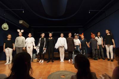 “Ενας γάτος… με μεγάλη καρδιά” στα Εκπαιδευτήρια Μπουγά