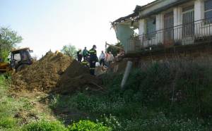 Δύο νεκροί σε κατάρρευση τμήματος κτιρίου στο Αγρίνιο