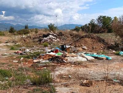 Σκουπιδότοποι στα Παλιάμπελα