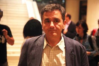 Τσακαλώτος: "Εάν διαλυθεί η ευρωζώνη θα δημιουργηθεί μια επικίνδυνη πολιτική κατάσταση στην Ευρώπη"