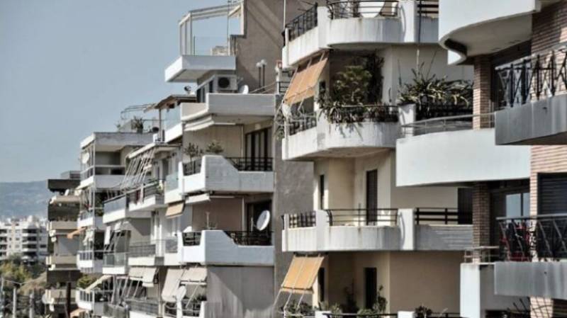Ακίνητα: Υποχώρησαν οι μεταβιβάσεις τον Απρίλιο, αυξήθηκαν οι γονικές παροχές