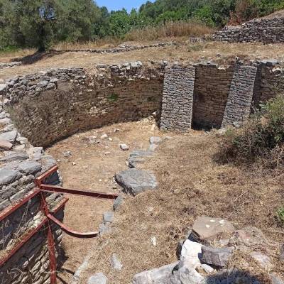 Το τόξο του Οδυσσέα στα χέρια των μετρίων