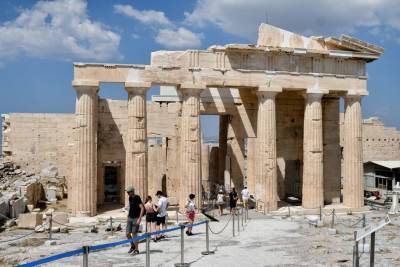 Προσβάσιμη σε άτομα με οπτική αναπηρία καθίσταται η Ακρόπολη