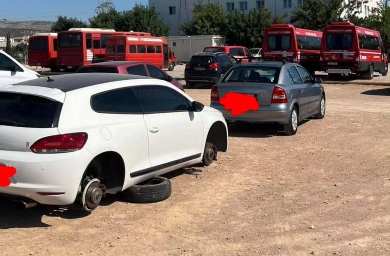 Βανδάλισαν και κατάκλεψαν τα αυτοκίνητα των πυροσβεστών που έδιναν μάχη με τις φωτιές!