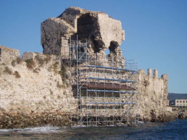 Η 26η ΕΒΑ για τα έργα στο κάστρο της Μεθώνης (φωτογραφίες)