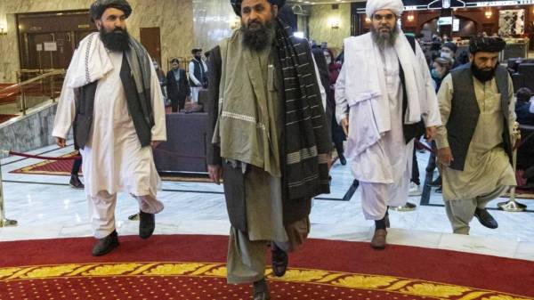 Αφγανιστάν: Οι Ταλιμπάν κλείνουν τα γυμνάσια και τα λύκεια θηλέων
