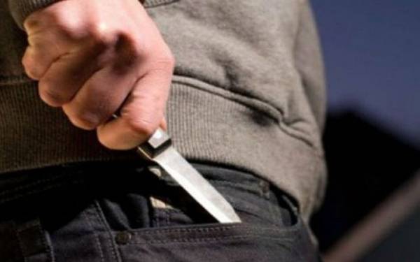 Απειλούσε με μαχαίρι διερχόμενους στην Καλαμαριά