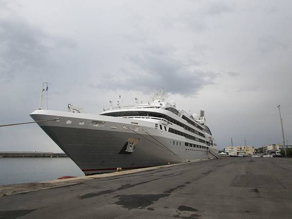 Στην Καλαμάτα 213 επιβάτες του κρουαζιερόπλοιου “Le Lyrial”