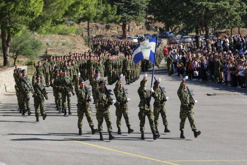 640 νεοσύλλεκτοι ορκίστηκαν χθες στο Στρατόπεδο Καλαμάτας (βίντεο-φωτογραφίες)