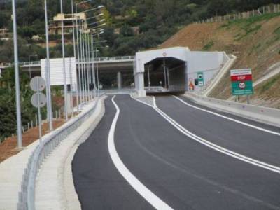 Κλειστή η έξοδος του Περιφερειακού στην Αρτέμιδος