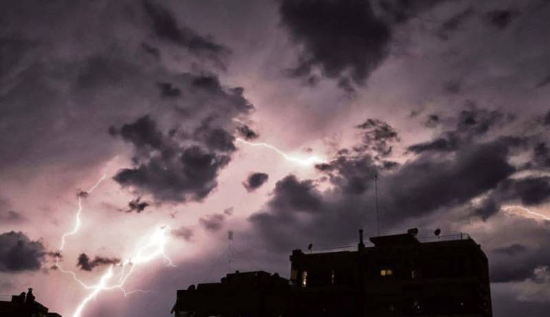 Καιρός: Καταιγίδες με έντονη ηλεκτρική δραστηριότητα και χαλάζι σχεδόν σε όλη την Ελλάδα αύριο