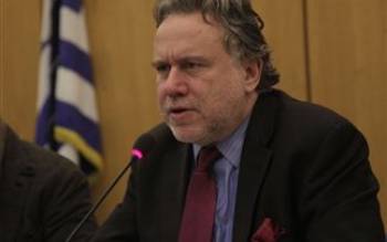 Σχολικοί φύλακες Αχαΐας για Κατρούγκαλο: «Δεν μας ζήτησε καμία προμήθεια»