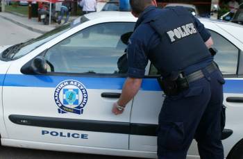 Ενοπλη ληστεία στο ζαχαροπλαστείο &quot;Λάμπου&quot; στη Θουρία
