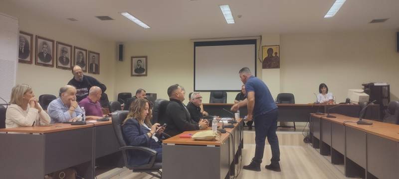 Δημοτικό Συμβούλιο Τριφυλίας: Αντιπαραθέσεις για την αγροτική οδοποιία