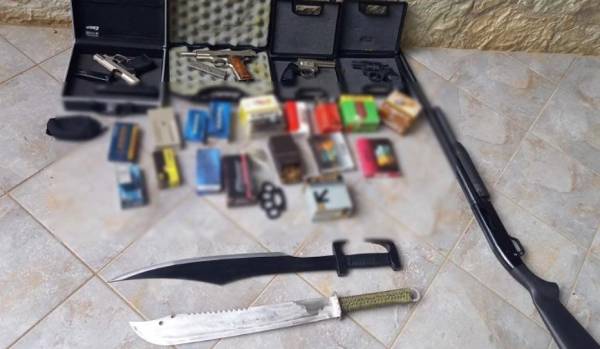 Βρέθηκε μικρό οπλοστάσιο σε σπίτι στην Θεσπρωτία - Μία σύλληψη