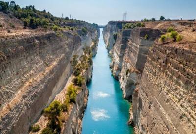 Άνοιξε σήμερα και για τους επόμενους τρεις μήνες η διώρυγα του Ισθμού (βίντεο)