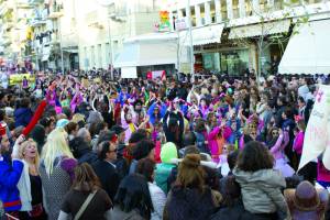Kαλαματιανό Καρναβάλι: Αύριο η &quot;Ιζαμπιάδα&quot;μεθαύριο η παρέλαση (φωτογραφίες)
