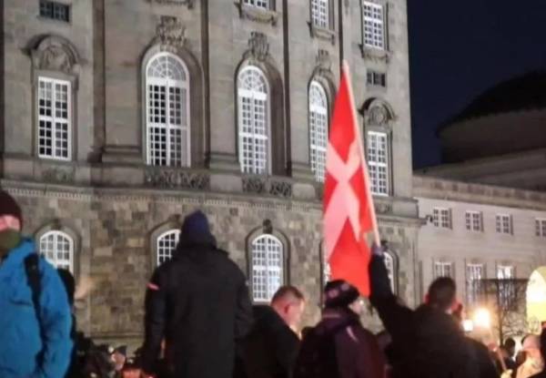 Διαδήλωση στην Κοπεγχάγη κατά των περιοριστικών μέτρων για τον κορονοϊό