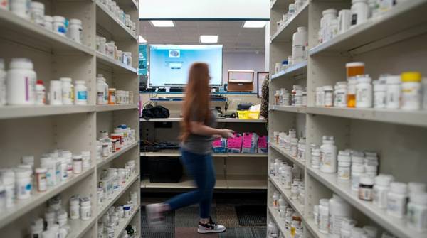 ΗΠΑ: Για πρώτη φορά επέτρεψαν την πώληση αντισυλληπτικού χαπιού χωρίς ιατρική συνταγή