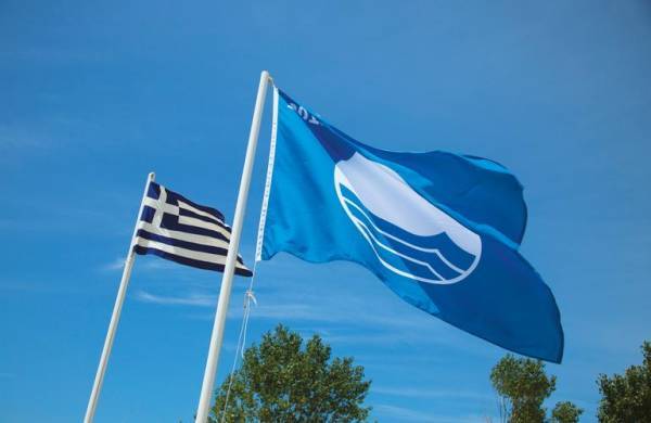 Σε 6 παραλίες της Μεσσηνίας η “Γαλάζια Σημαία”