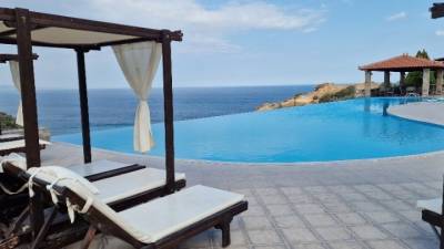 ΤτΕ: Αύξηση 12% στα έσοδα από τουρισμό στο επτάμηνο Ιανουαρίου - Ιουλίου