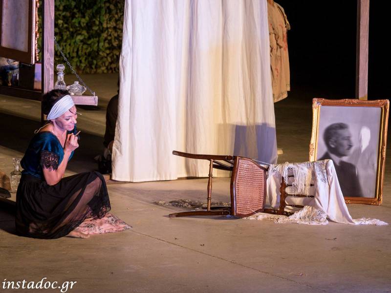 Η Δήμητρα Παπαδήμα υποδύεται την Μαρίκα Κοτοπούλη – Στις 20 Νοεμβρίου η παράσταση στην Καλαμάτα