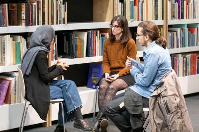 Ολλανδική Ζωντανή Βιβλιοθήκη: Οταν τα βιβλία μιλούν και οι άνθρωποι αλληλεπιδρούν