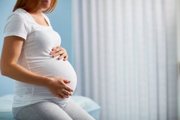Έρευνα: Υπερδιπλάσιος ο κίνδυνος σοβαρών επιπλοκών στην εγκυμοσύνη για τις έγκυες με κορονοϊό